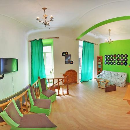 Chemodan Hostel โอเดสซา ภายนอก รูปภาพ