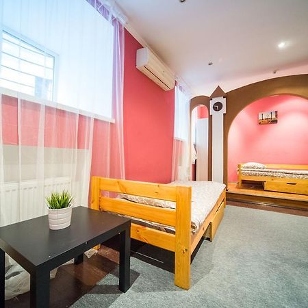 Chemodan Hostel โอเดสซา ภายนอก รูปภาพ