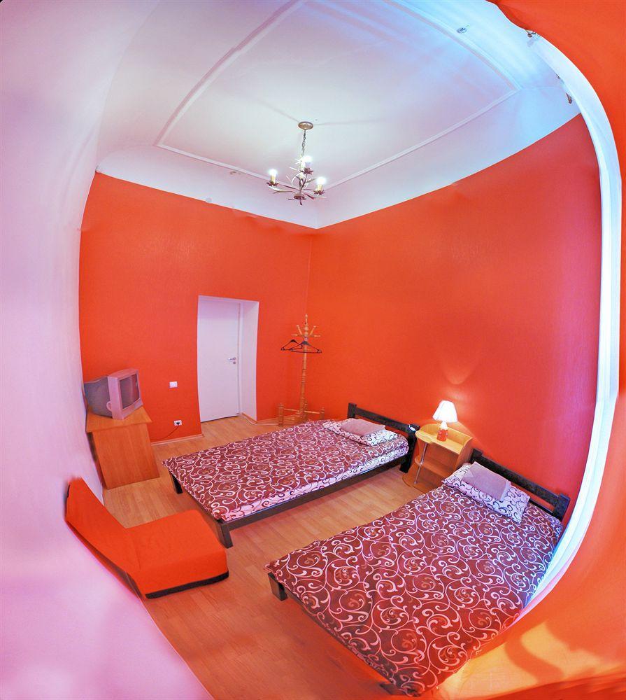 Chemodan Hostel โอเดสซา ภายนอก รูปภาพ