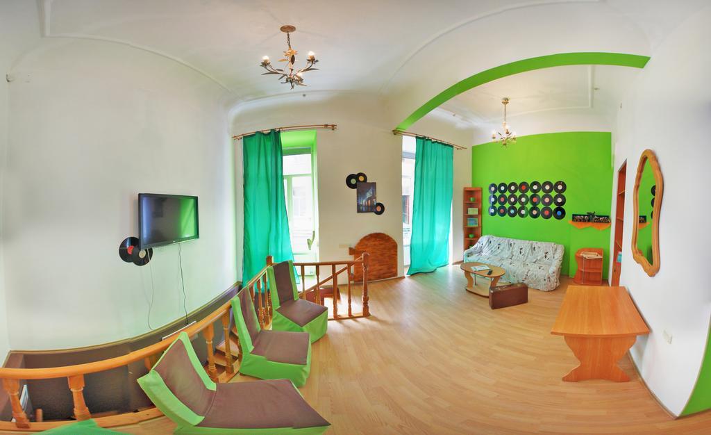 Chemodan Hostel โอเดสซา ภายนอก รูปภาพ