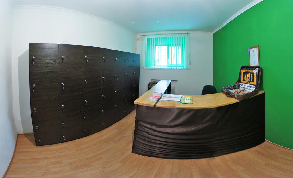 Chemodan Hostel โอเดสซา ภายนอก รูปภาพ